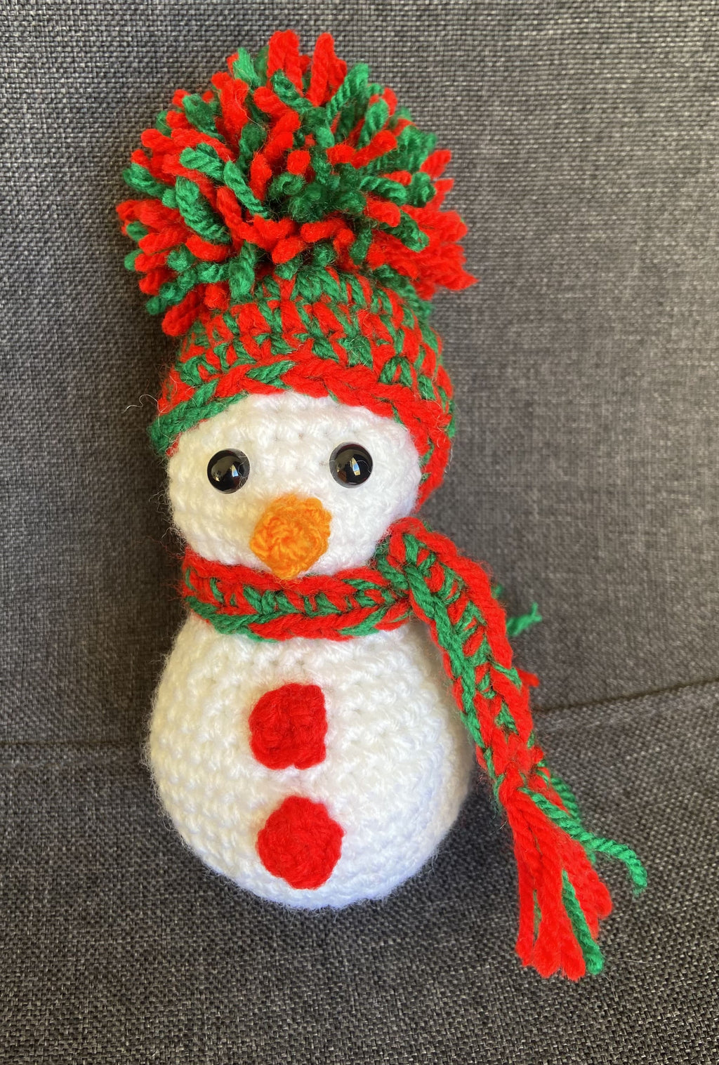 Peluche bonhomme de neige au crochet – Décoration Noël fait main en France Les Crochets d'Isabelle