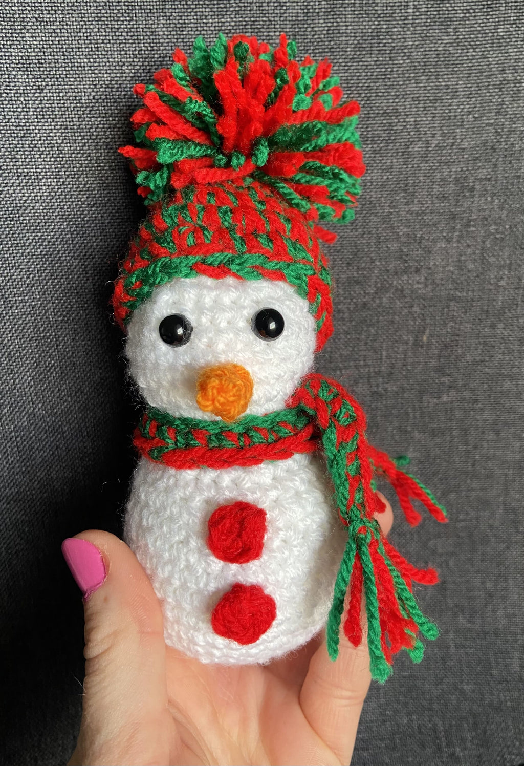 Peluche bonhomme de neige au crochet – Décoration Noël fait main en France Les Crochets d'Isabelle