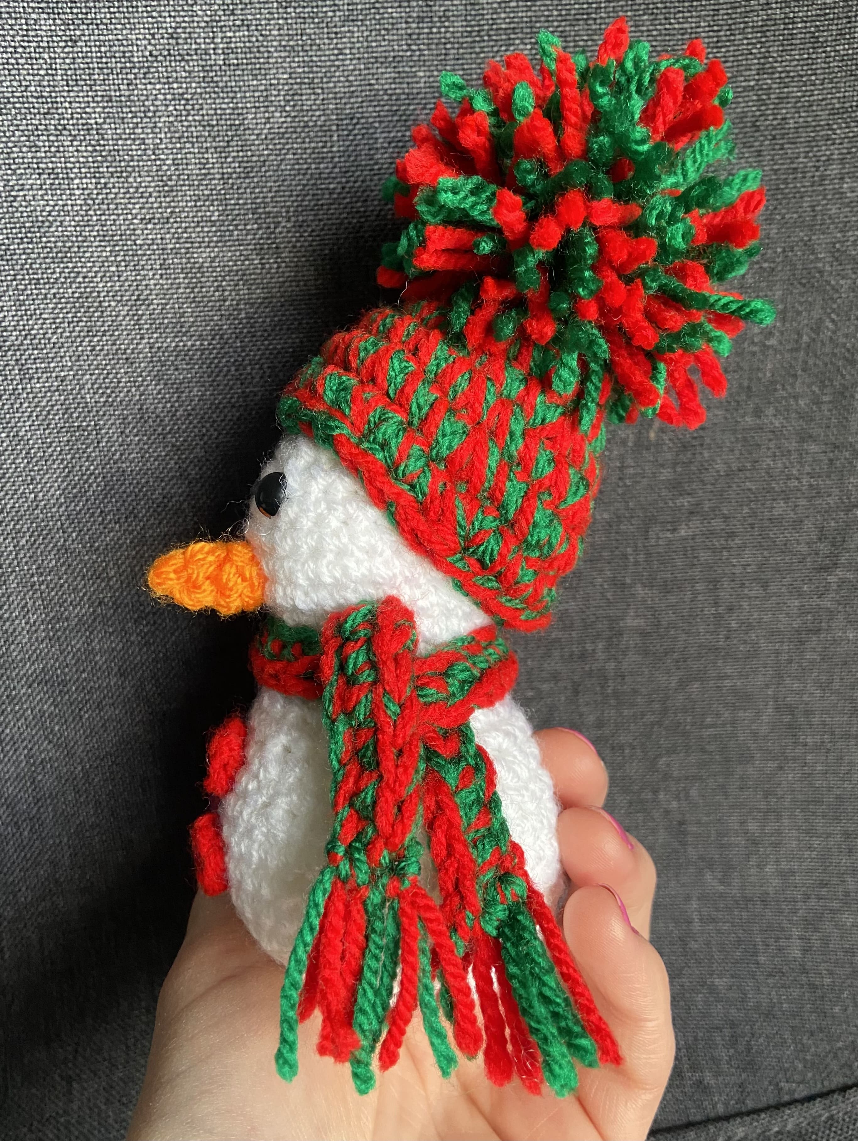 Peluche bonhomme de neige au crochet – Décoration Noël fait main en France Les Crochets d'Isabelle