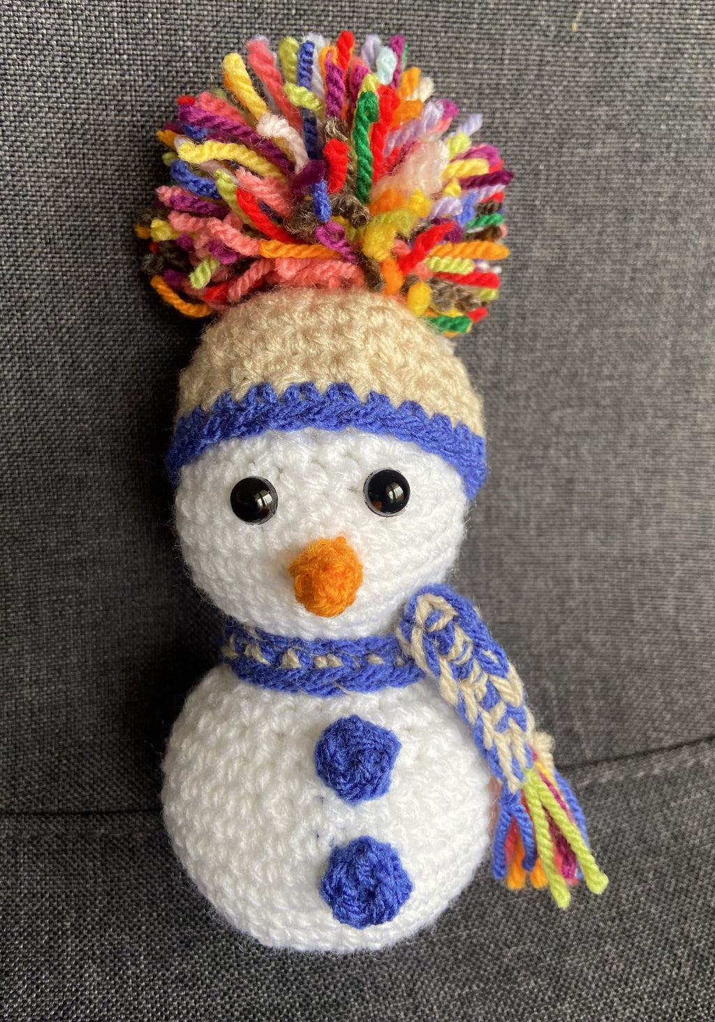 Peluche bonhomme de neige au crochet – Décoration Noël fait main en France Les Crochets d'Isabelle