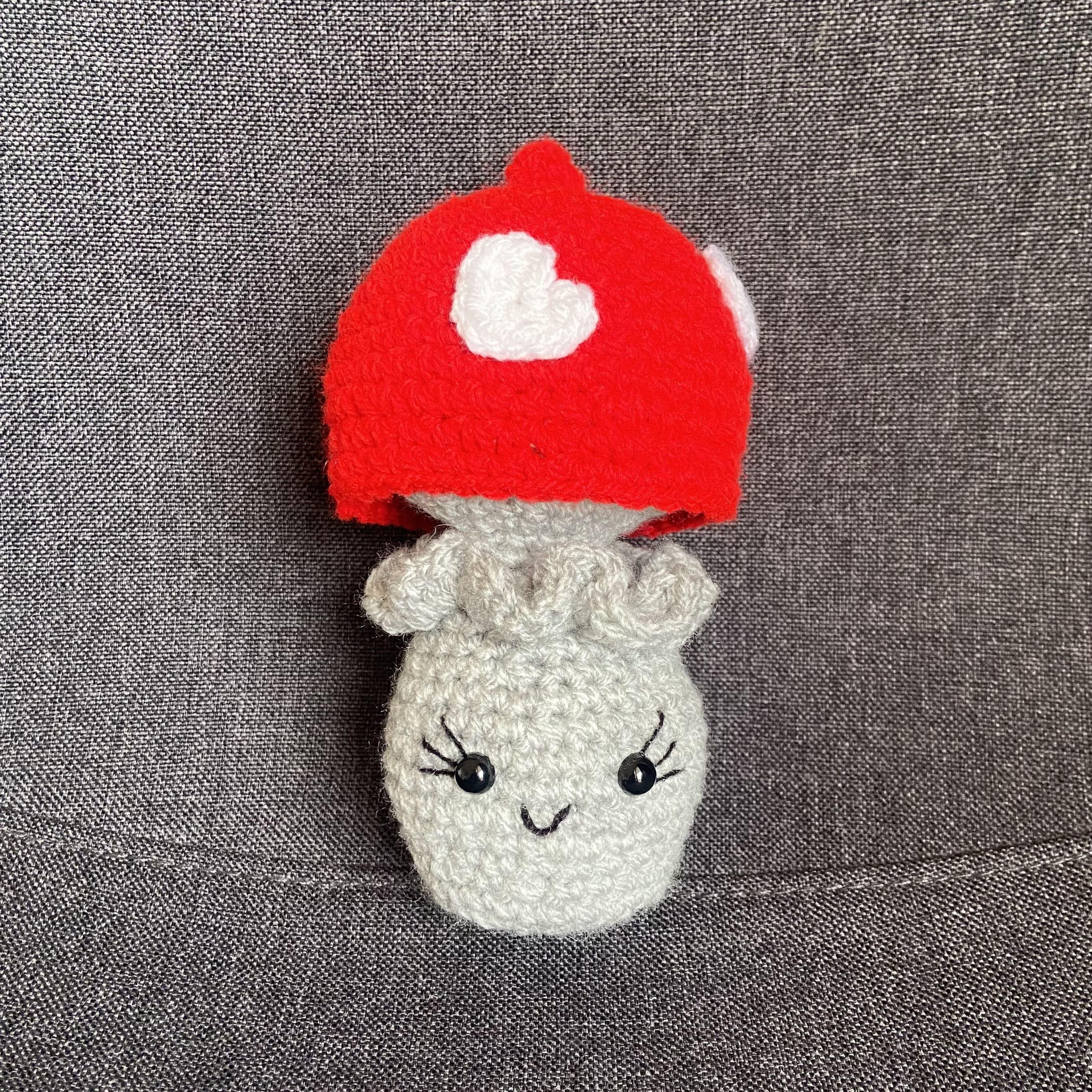 Peluche Champignon au Crochet – Amigurumi Fait Main en France Les Crochets d'Isabelle