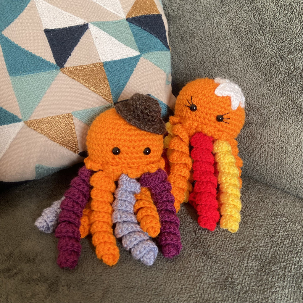Duo de Peluche Pieuvre au crochet – Amigurumi fait main en France Les Crochets d'Isabelle