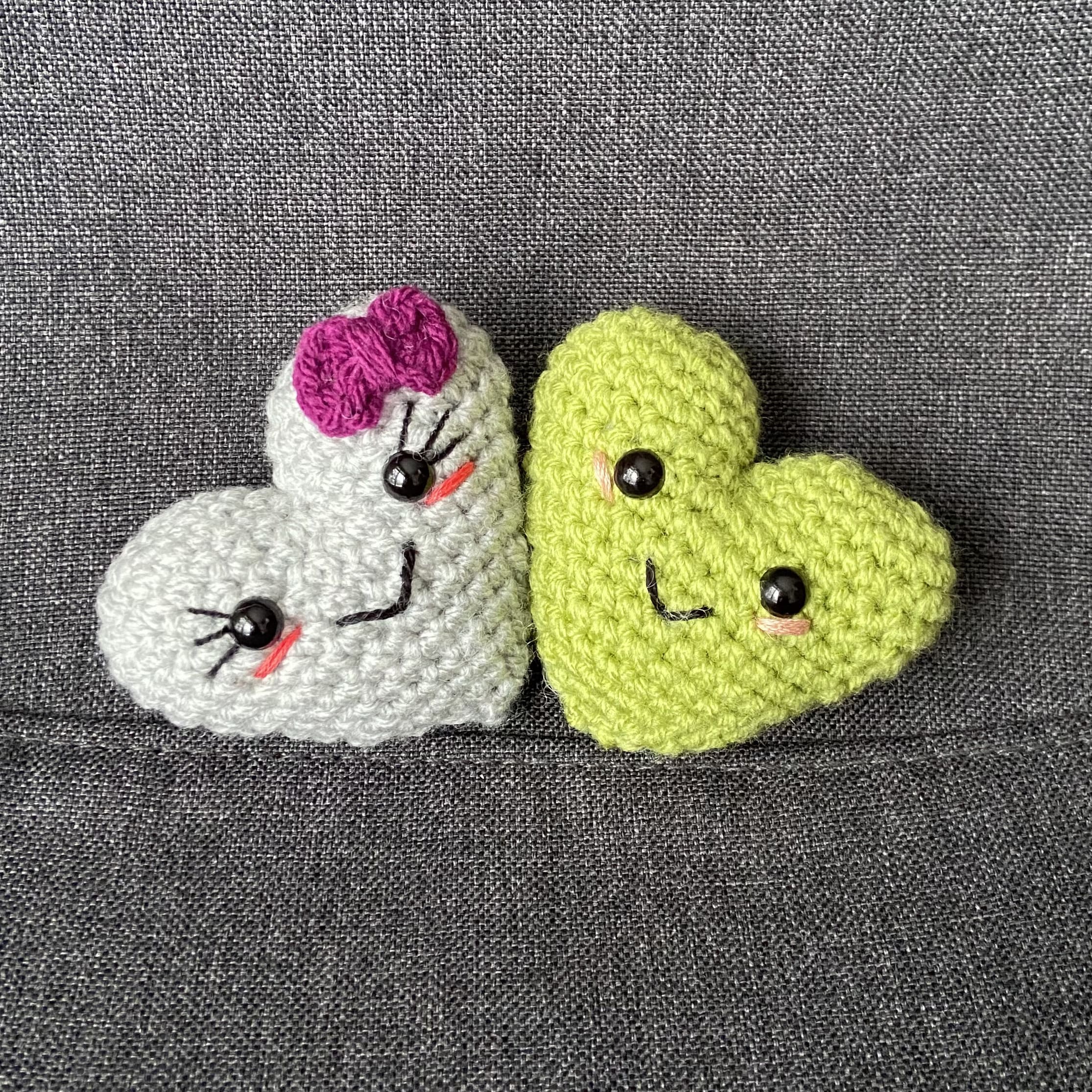 Couple de Cœurs Kawaii au Crochet – Décoration Amigurumi Fait Main en France Les Crochets d'Isabelle
