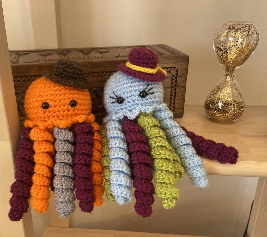 Duo de Peluche Pieuvre au crochet – Amigurumi fait main en France Les Crochets d'Isabelle