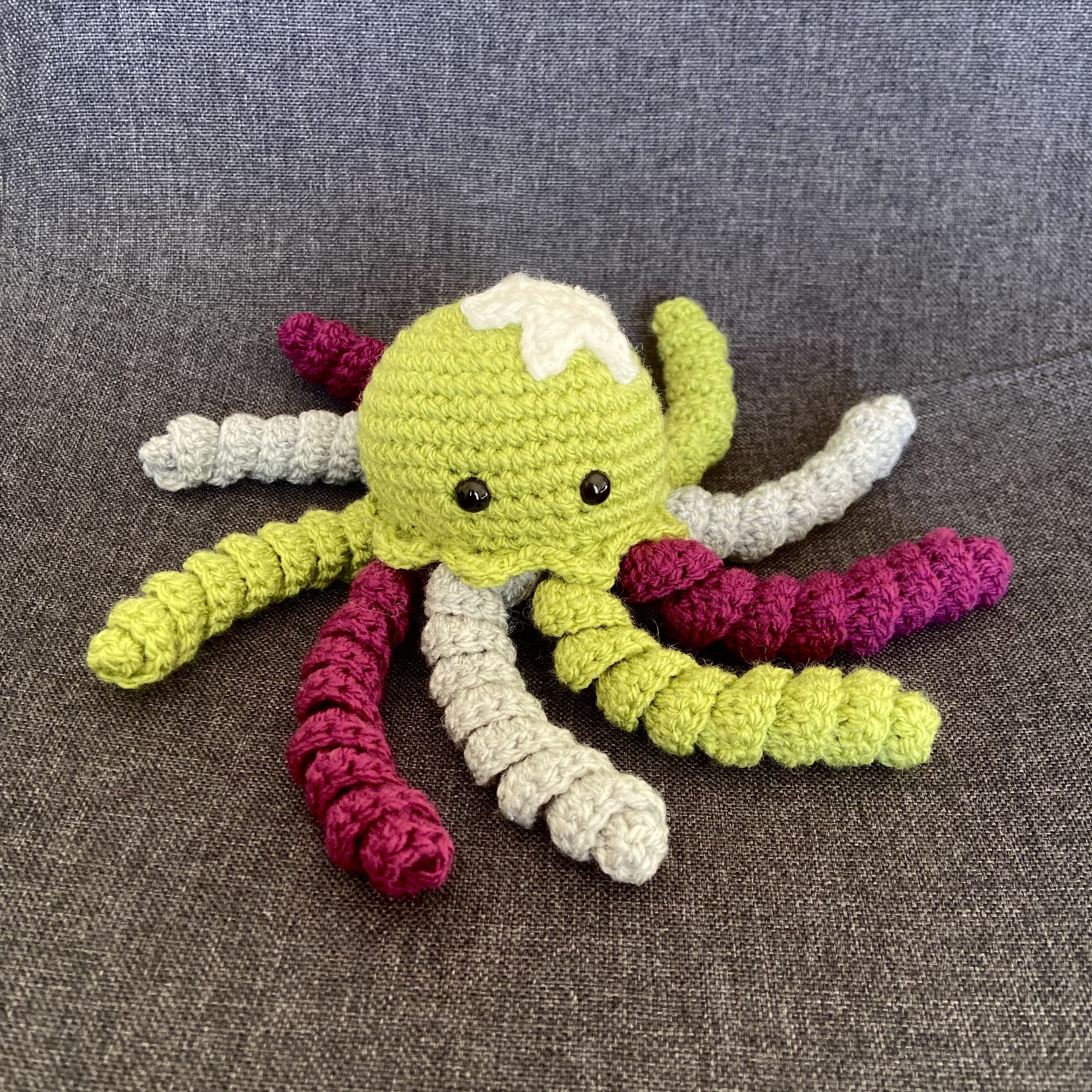Peluche pieuvre verte au crochet – Amigurumi fait main en France Les Crochets d'Isabelle