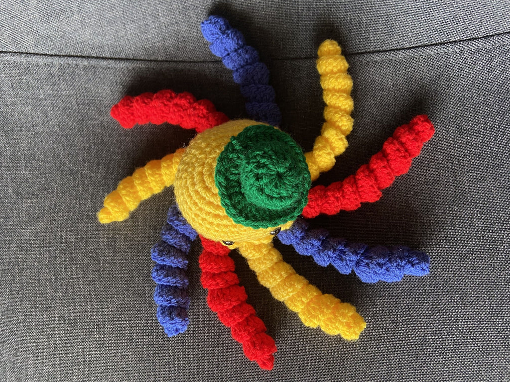 Peluche pieuvre au crochet – Amigurumi fait main en France Les Crochets d'Isabelle