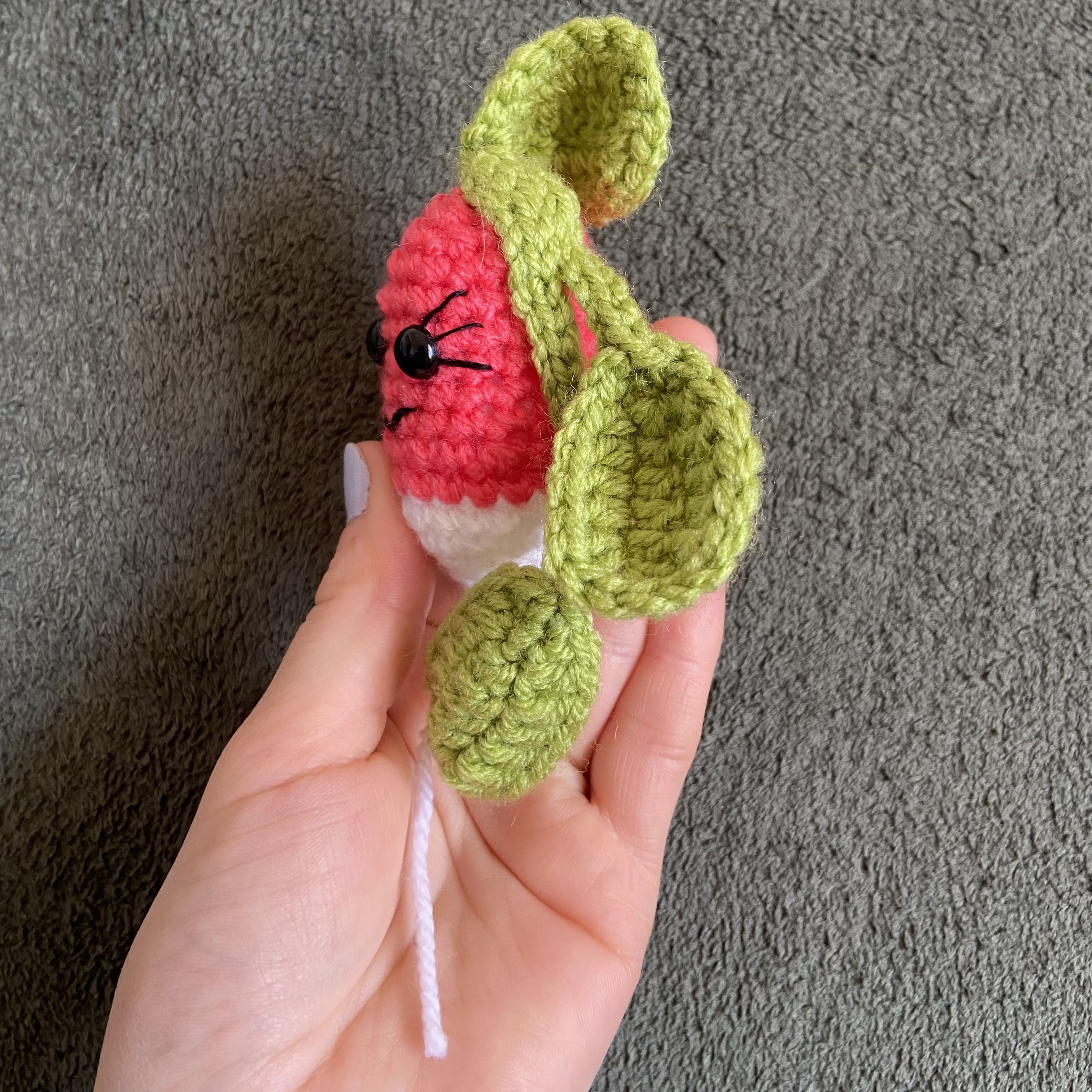Peluche radis au crochet – Déco cuisine cottagecore fait main en France Les Crochets d'Isabelle